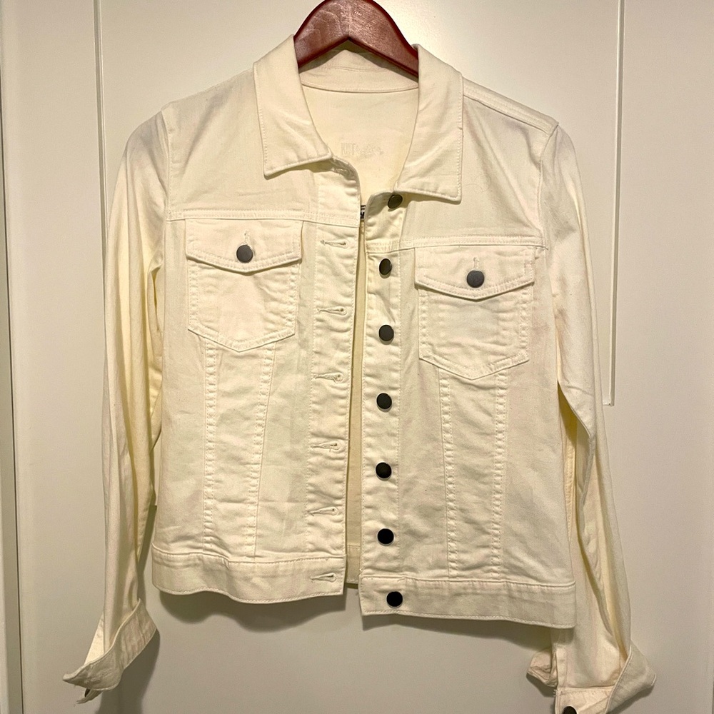 Kut from the Kloth Cropped Denim Jacket
